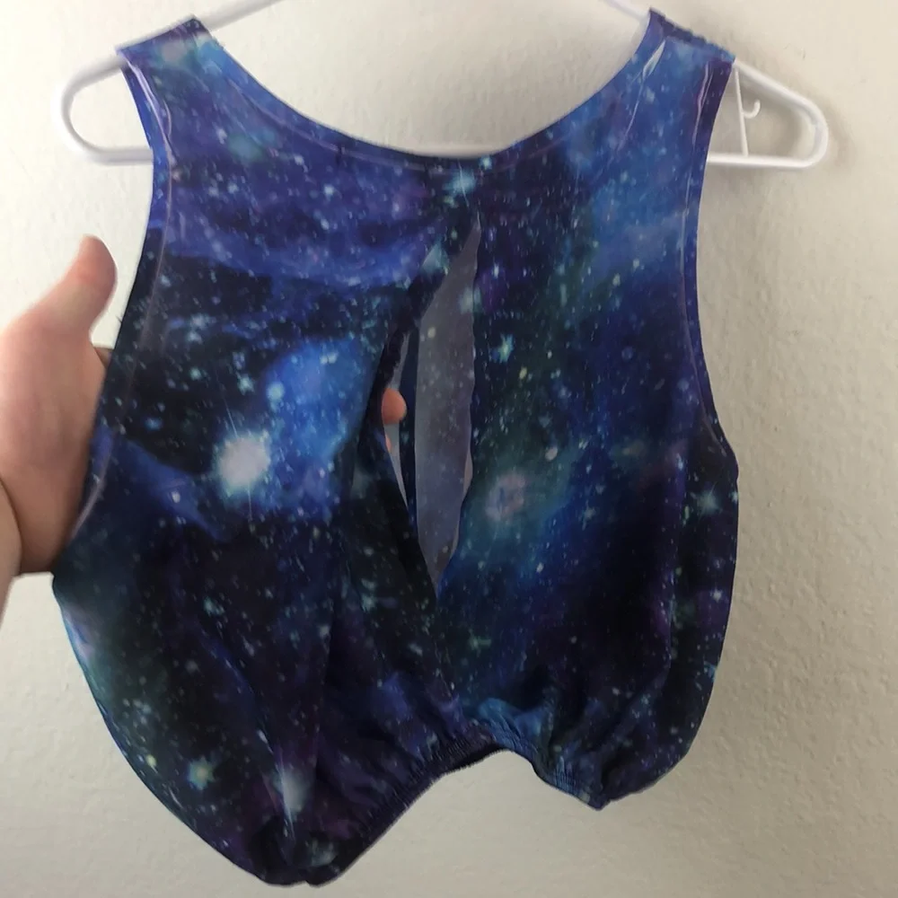 ‘LA Hearts’ Galaxy Blue and Purple Elastic Band Cutout Crop Top - Picture 7 of 10